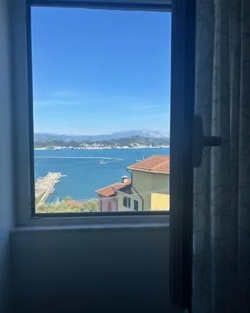Finestra Sul Mare La Spezia